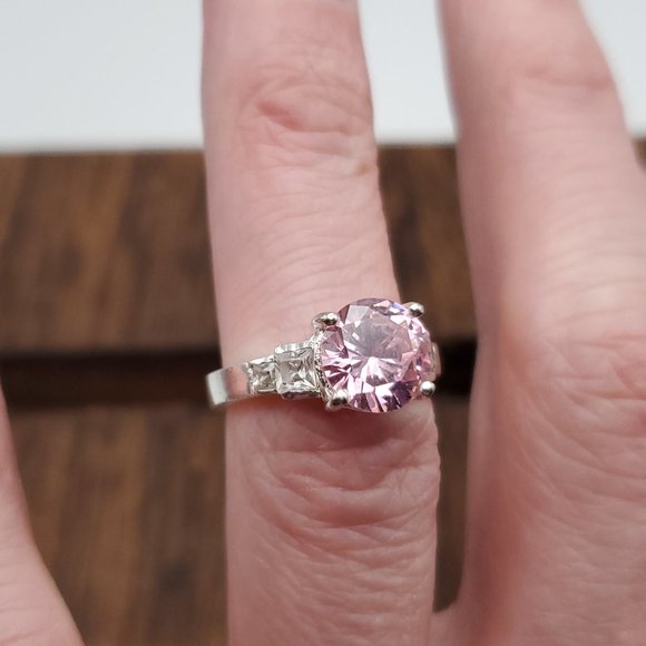 Size 5.5 925 Sterling Silver Beautiful Pink And Clear CZ Gems Ring - Picture 5 of 9